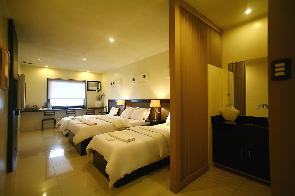 Deluxe Quadruple Room
